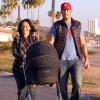 Exclusif - Jennifer Love Hewitt et son mari Brian Hallisay se promènent avec leur fille Autumn James à Santa Monica, le 16 janvier 2014.