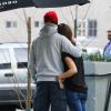 Olivia Wilde (enceinte) et son fiancé Jason Sudeikis dans les rues de Los Angeles,