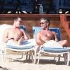 Matt Bomer et son boyfriend Simon Halls à Los Cabos pour les 50 ans de ce dernier le 18 janvier 2014.