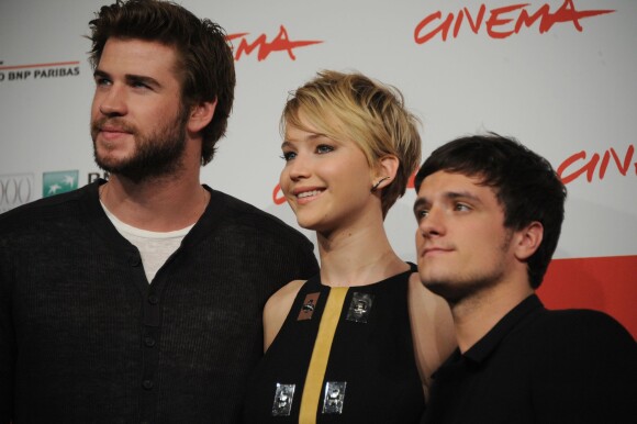 Liam Hemsworth, Jennifer Lawrence, Josh Hutcherson à Rome le14 November 2013.