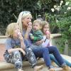 Tori Spelling avec ses enfants à Thousand Oaks, le 14 janvier 2014.
