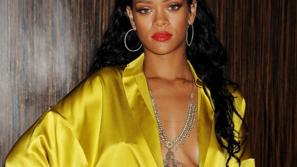 Rihanna, sexy et ultradécolletée : Torride, elle affole les soirées pré-Grammys