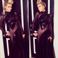Paris Hilton et Joanna Krupa sans rien dessous : Duel de robes ultrasexy