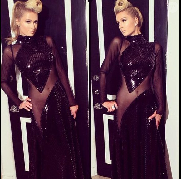 Paris Hilton toute en transparence lors d'une soirée pré-Grammy Awards, organisée le 24 janvier 2014 à Los Angeles.