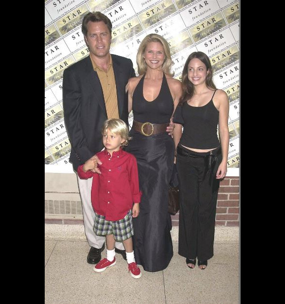 Peter Cook, Christie Brinkley et ses enfants Alexa et Jack en août 2001.