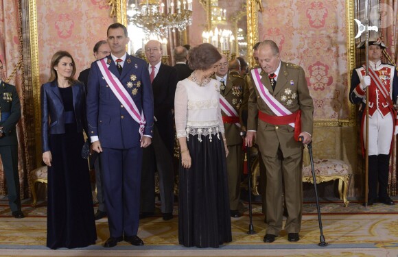 La princesse Letizia, le prince Felipe, la reine Sofia, le roi Juan Carlos Ier d'Espagne lors de la Pâque militaire le 6 janvier 2014 à Madrid