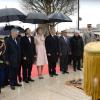 Le roi Philippe et la reine Mathilde de Belgique, à l'occasion de leur visite officielle à Paris le 6 février 2014 avec le Premier ministre Elio Di Rupo et le ministre des Affaires étrangères, ont déposé une gerbe au pied de la statue équestre d'Albert Ier, Cours-la-Reine, non loin de l'Elysée.