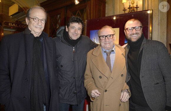 Patrick Chesnais, Patrick Bruel, Claude Brasseur et son fils Alexandre à la générale de leur pièce "La porte à côté" au Théâtre Édouard VII à Paris, le 10 fevrier 2014.