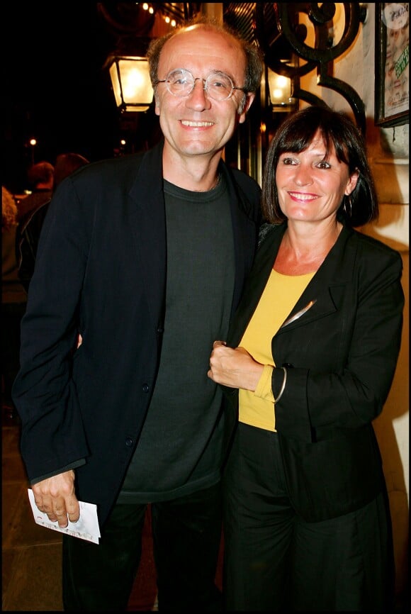 Philippe Geluck et sa femme Dany à Paris le 12 juillet 2005. 