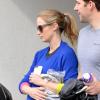 Emily Blunt, enceinte, et son mari John Krasinski à Los Angeles, le 30 janvier 2014