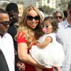 Mariah Carey, Nick Cannon et leurs jumeaux Monroe et Moroccan s'amusent dans une fête foraine à Santa Monica le 6 Octobre 2012.