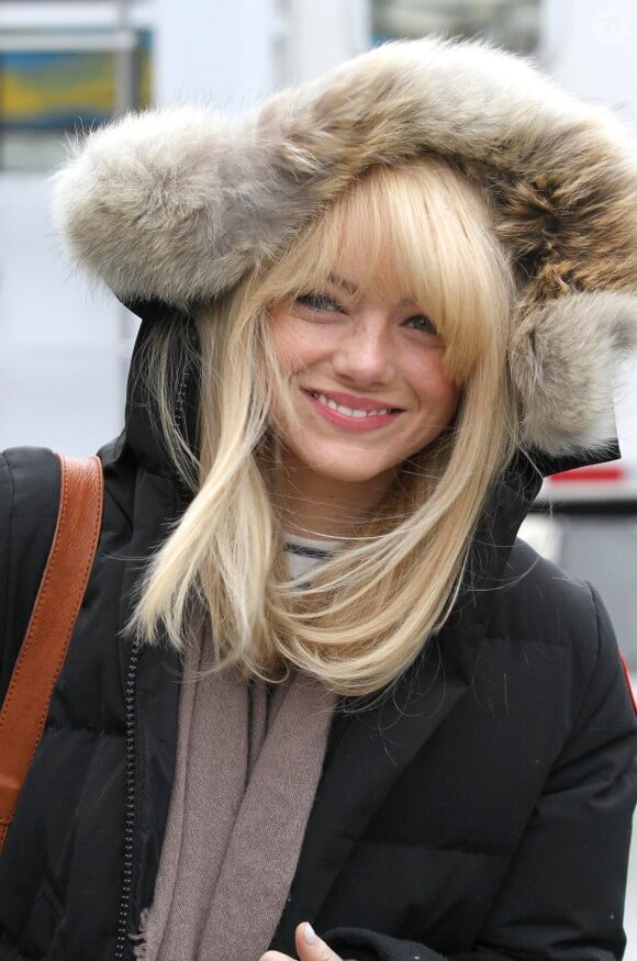 Emma Stone sur le plateau de tournage de The Amazing Spiderman à New York le 19 janvier 2014