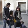 Exclusif -  Courteney Cox se promène avec sa fille Coco Arquette et son petit ami Johnny McDaid à Venise en Italie, le 16 février 2014.