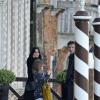Exclusif -  Courteney Cox se promène avec sa fille Coco Arquette et son petit ami Johnny McDaid à Venise en Italie, le 16 février 2014.