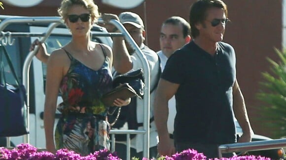 Sean Penn et Charlize Theron : Saint-Valentin de rêve, l'idylle se poursuit !