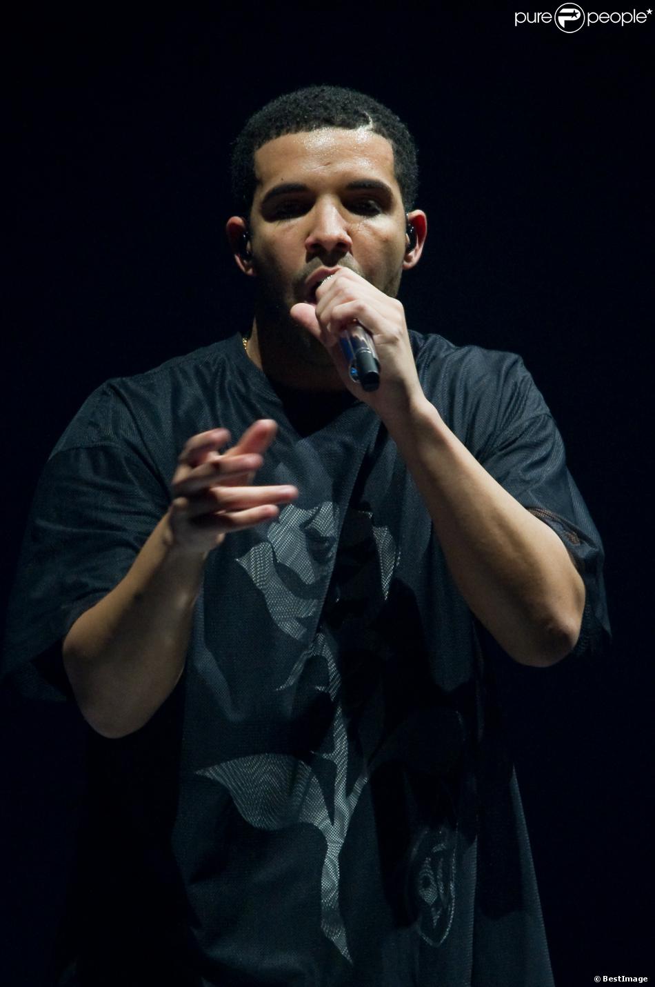 Drake en concert au Palais Omnisports de Paris-Bercy. Paris, le 24 février 2014.
