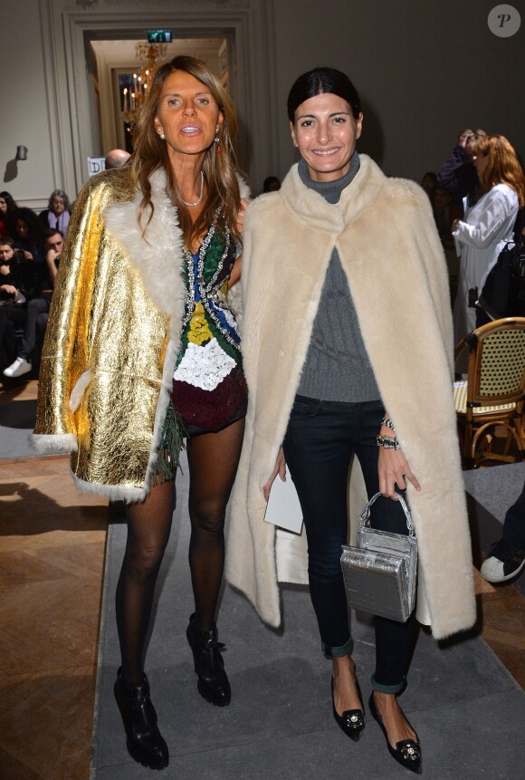 Anna Dello Russo et Giovanna Battaglia assistent au défilé Maison Martin Margiela à l'hôtel Salomon de Rothschild. Paris, le 28 février 2014.