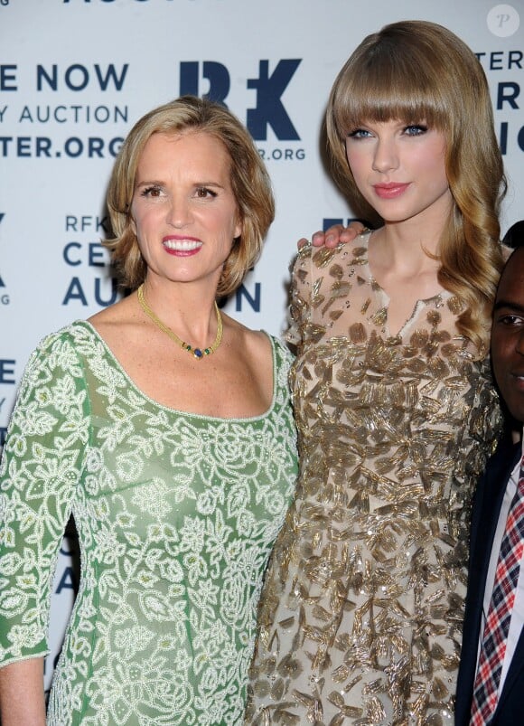 Kerry Kennedy et Taylor Swift lors du Ripple Of Hope Gala au New York Marriott Marquis de New York, le 3 décembre 2012
