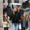 Kate Moss, sa fille Lila Grace et une amie, de sortie sur la rue Saint-Honoré, dans le 1er arrondissement. Paris, le 1er mars 2014.