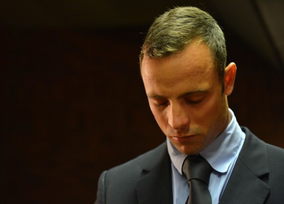 Oscar Pistorius lors de l'audience pour sa demande de remise en liberté sous caution, le 22 février 2013 à Pretoria