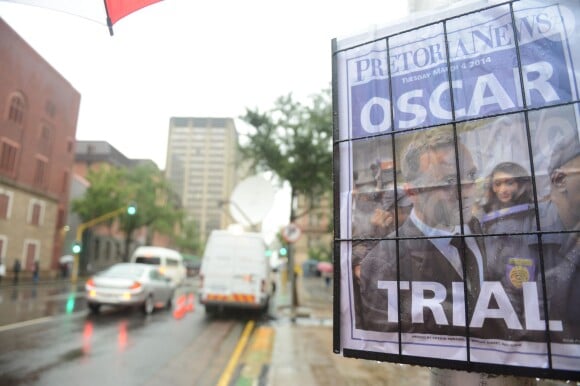 Le second jour du procès d'Oscar Pistorius, accusé du meurtre de Reeva Steenkamp, s'est ouvert au tribunal de Pretoria, le 4 mars 2014