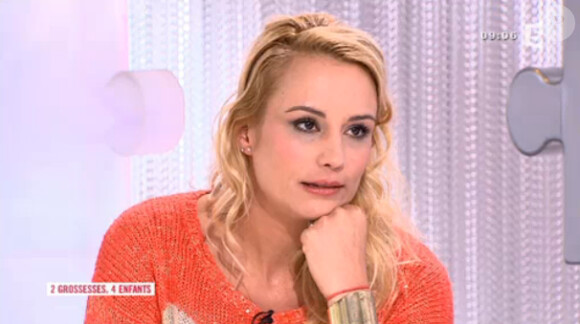 La belle Elodie Gossuin dans "Les Maternelles" sur France 5, mercredi 5 mars 2014.