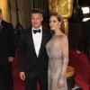 Angelina Jolie (habillée en Elie Saab) et Brad Pitt lors des Oscars le 2 mars 2014