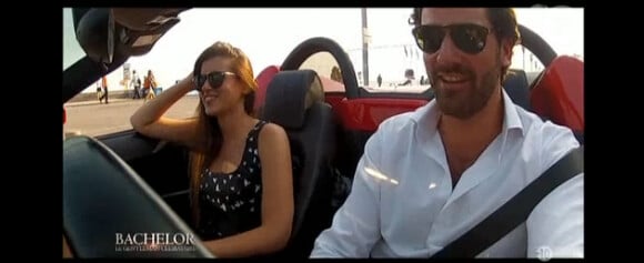 Paul et Elodie à bord d'une voiture de sport (Bachelor 2014 - épisode 3 du lundi 10 mars 2014.)