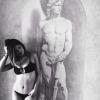 Kylie Jenner, 16 ans, exhibe son corps dans un bikini noir sexy à Miami. Mars 2014