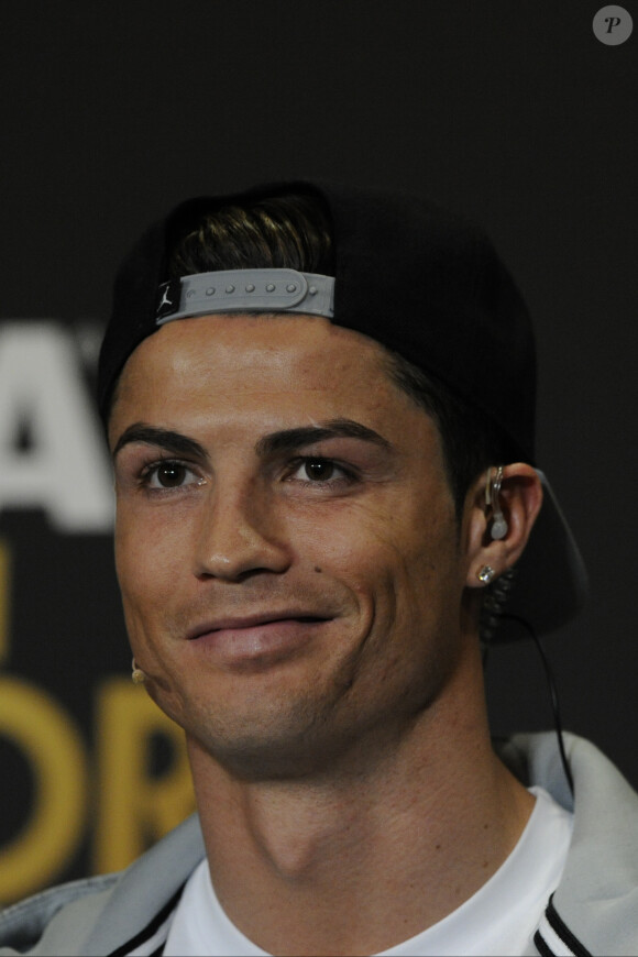 Cristiano Ronaldo en conférence de presse le 13 janvier 2014 à Zurich
