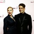 Scarlett Johansson (César d'honneur) et son fiancé Romain Dauriac lors des César le 28 février 2014