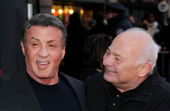 Sylvester Stallone et Burt Young lors de la première de la comédie musicale "Rocky" à Broadway (New York), le 13 mars 2014.