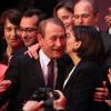 Bertrand Delanoë et Anne Hidalgo lors de son dernier grand meeting de campagne au Cirque d'Hiver à Paris, dix jours avant le premier tour des élections municipales, le 13 mars 2014.