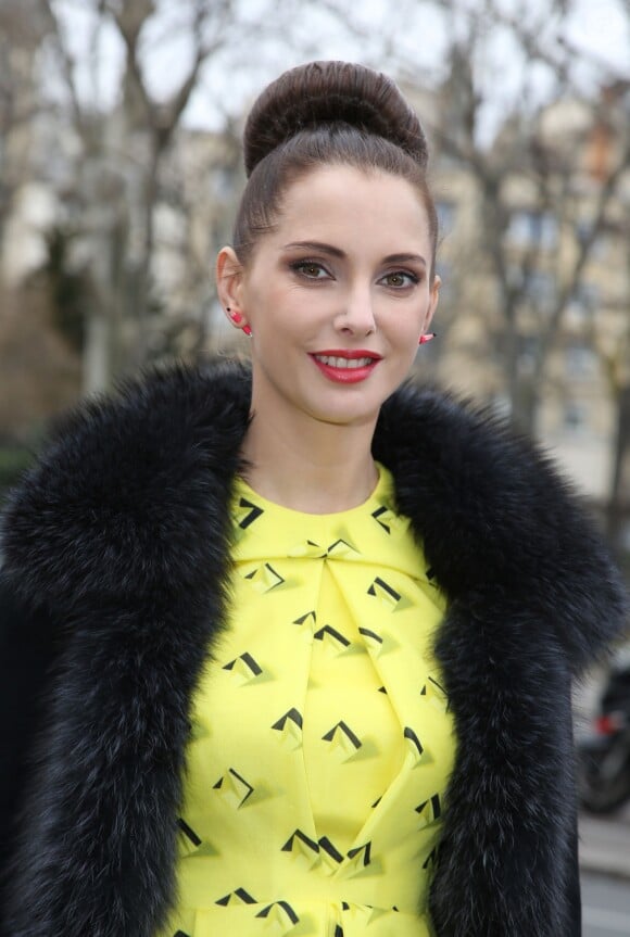 Frédérique Bel lors du défilé de mode John Galliano à Paris le 2 mars 2014