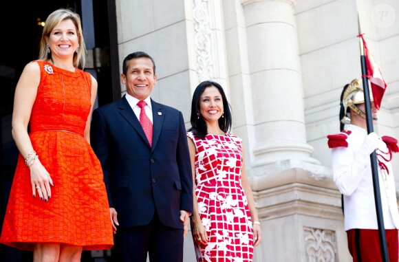 La reine Maxima des Pays-Bas est reçue par Ollanta Humala, président péruvien et Nadine Heredia, première dame du Pérou lors de sa visite à Lima, le 7 mars 2014.  Queen Maxima meets president Ollanta Humala and the first lady Nadine Heredia in Lima, Peru, March 7th, 2014.07/03/2014 - Lima