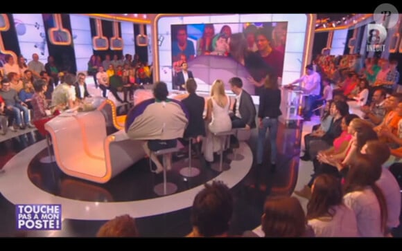 Evelyne Thomas a embrassé Christophe Carrière sur la bouche dans "Touche pas à mon poste", émission du 21 mars 2014.