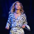 Beyoncé sur la scène de l'O2 Arena à Londres dans le cadre de sa tournée Mrs Carter World Tour. Mars 2014
