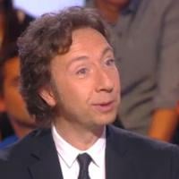 Stéphane Bern offre une 'spéciale dédicace' à Stéphane Guillon : 'Mort aux cons'