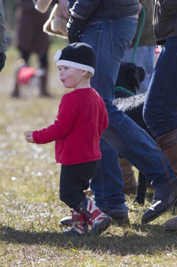 Isla Phillips, 1 an, fille de Peter et Autumn Phillips, lors de la compétition hippique Land Rover Horse Trials à Gatcombe le 23 mars 2014