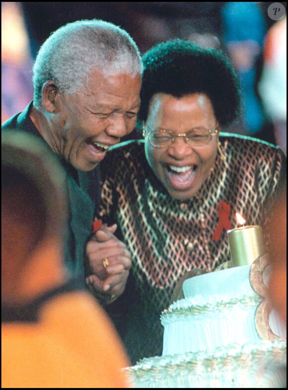 Mariage de Graça Machel et Nelson Mandela, le jour de son 80e anniversaire, le 18 juillet 1998.