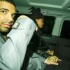 Drake et Rihanna, main dans la main en voiture, quittent le restaurant Novikov, à Londres. Le 27 mars 2014.