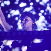 Avicii annule son concert : Le DJ admis à l'hôpital pour une opération