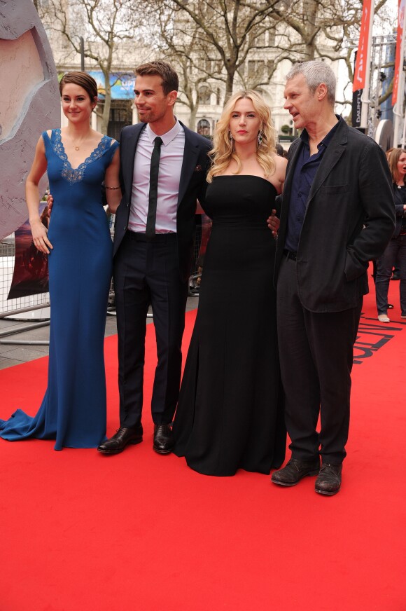 Kate Winslet, Theo James, Shailene Woodley et Neil Burger lors de l'avant-première du film "Divergente" à Londres, le 30 mars 2014