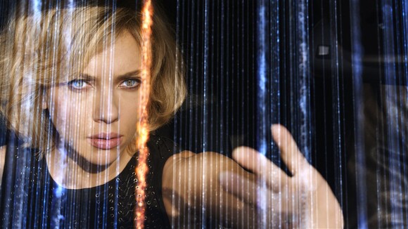 Lucy, avec Scarlett Johansson : La bande-annonce événement du nouveau Besson