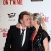 Johnny Hallyday et sa femme Laeticia - Avant-première de "Salaud on t'aime" à l'UGC Normandie sur les Champs-Elysées à Paris le 31 mars 2014.