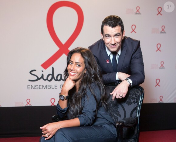 Exclusif - Amel Bent et Thomas Thouroude dans les coulisses du Sidaction 2014, le 25 mars 2014 au thêatre Mogador à Paris (diffusion le 5 avril 2014 sur France 2). 