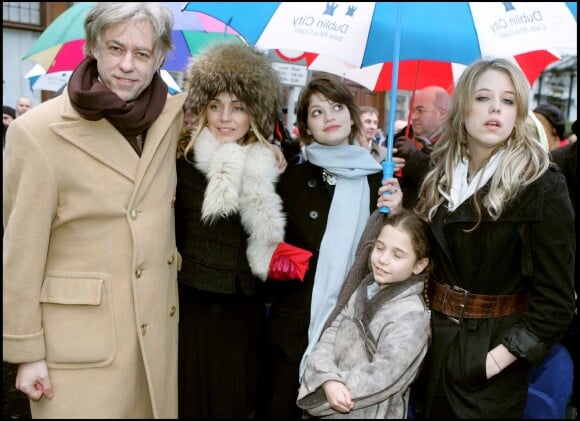 Bob Geldof, sa femme Jeanne Marine et leurs filles Pixie, Tiger Lilly et Peaches Geldof à Dublin, le 5 mars 2006.