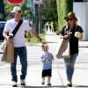 Hilary Duff et Mike Comrie avec leur fils Luca à Los Angeles le 6 avril 2014