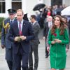 Le duc et la duchesse de Cambridge étaient le 12 avril 2014 en visite au memorial de guerre de la ville de Cambridge, en Nouvelle-Zélande, où William a déclenché des rumeurs de 2e bébé...