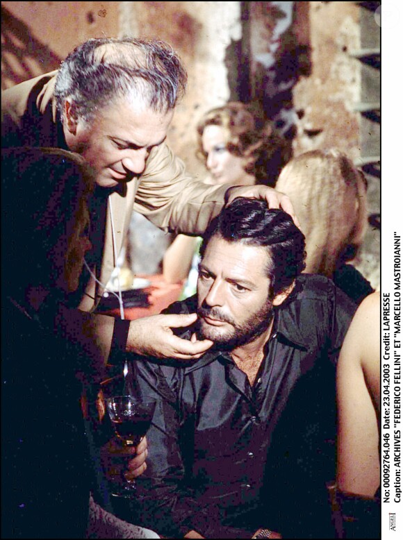 Marcello Mastroianni et Fellini. (Photo non datée)